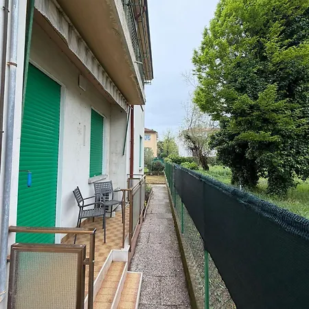 Apartment Lido Island With Private Garden Lido di Venezia