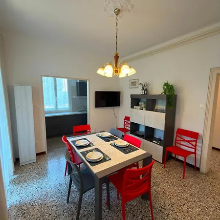 Apartment Lido Island With Private Garden Lido di Venezia