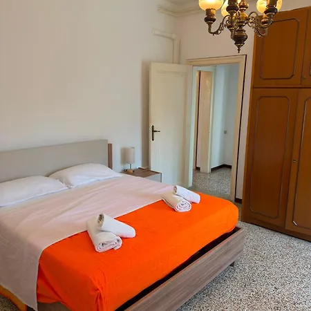 Lido Island With Private Garden Apartment *